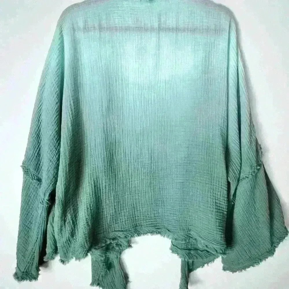 Young, Fabulous and Broke Francesca Ocean Bay Ombré Tie-Up Top - Picture 4 of 7